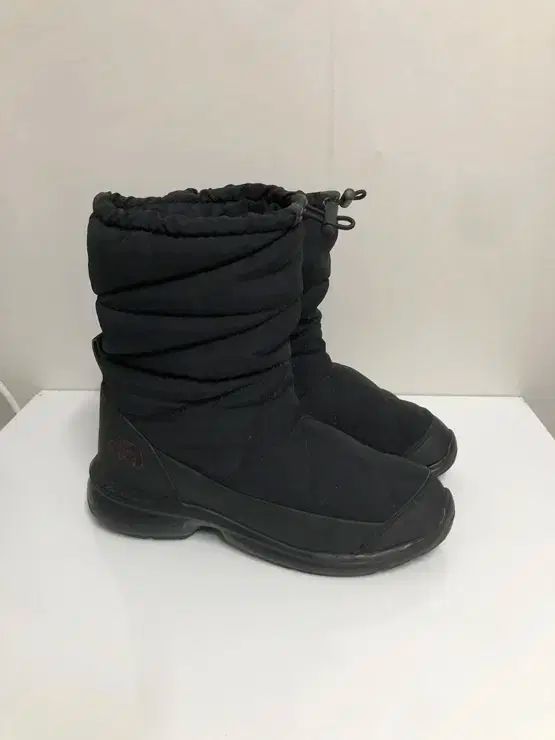 240サイズ THE NORTH FACE ザノースフェイス グースダウン ダウンブーツ