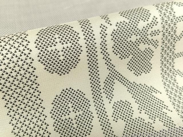 平和屋着物○本場大島紬 白大島 9マルキ 花間道 正絹 逸品 AAAT0561zg