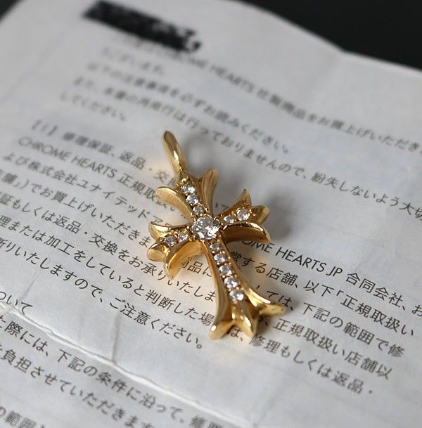 CHROME HEARTS クロムハーツ タイニーフィリグリークロス パヴェ