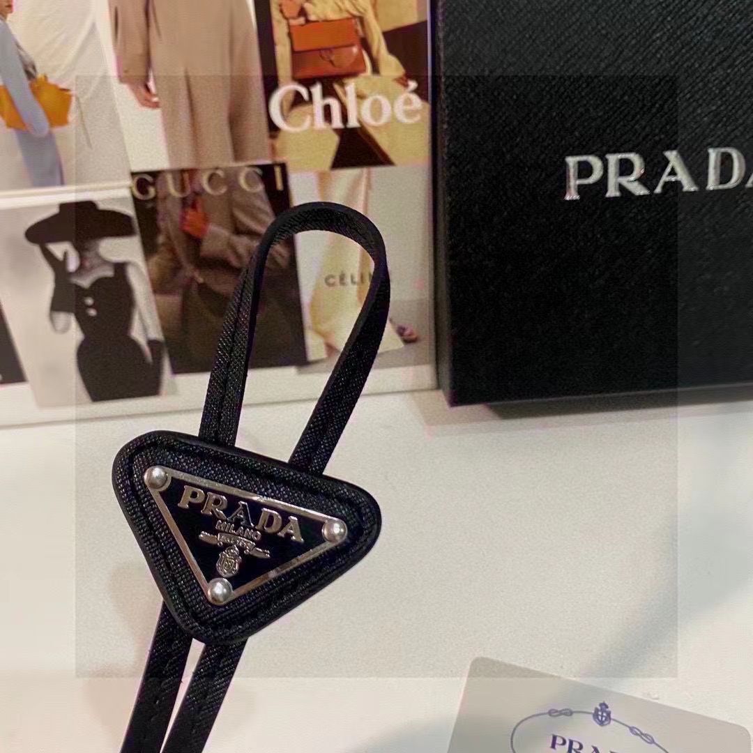 PRADA ループタイ ボロタイ ほぼ新品 - ネクタイ