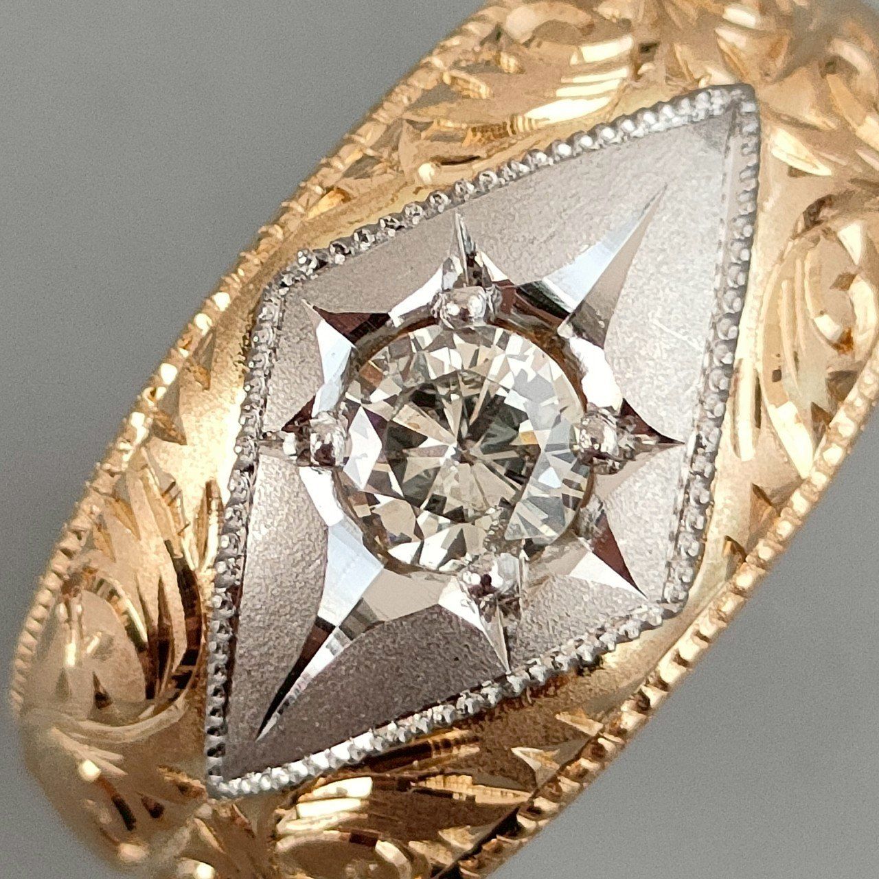 18金 K18×Pt 男女兼用 ダイヤ付き 彫金リング 10.05g 15～16号 C463