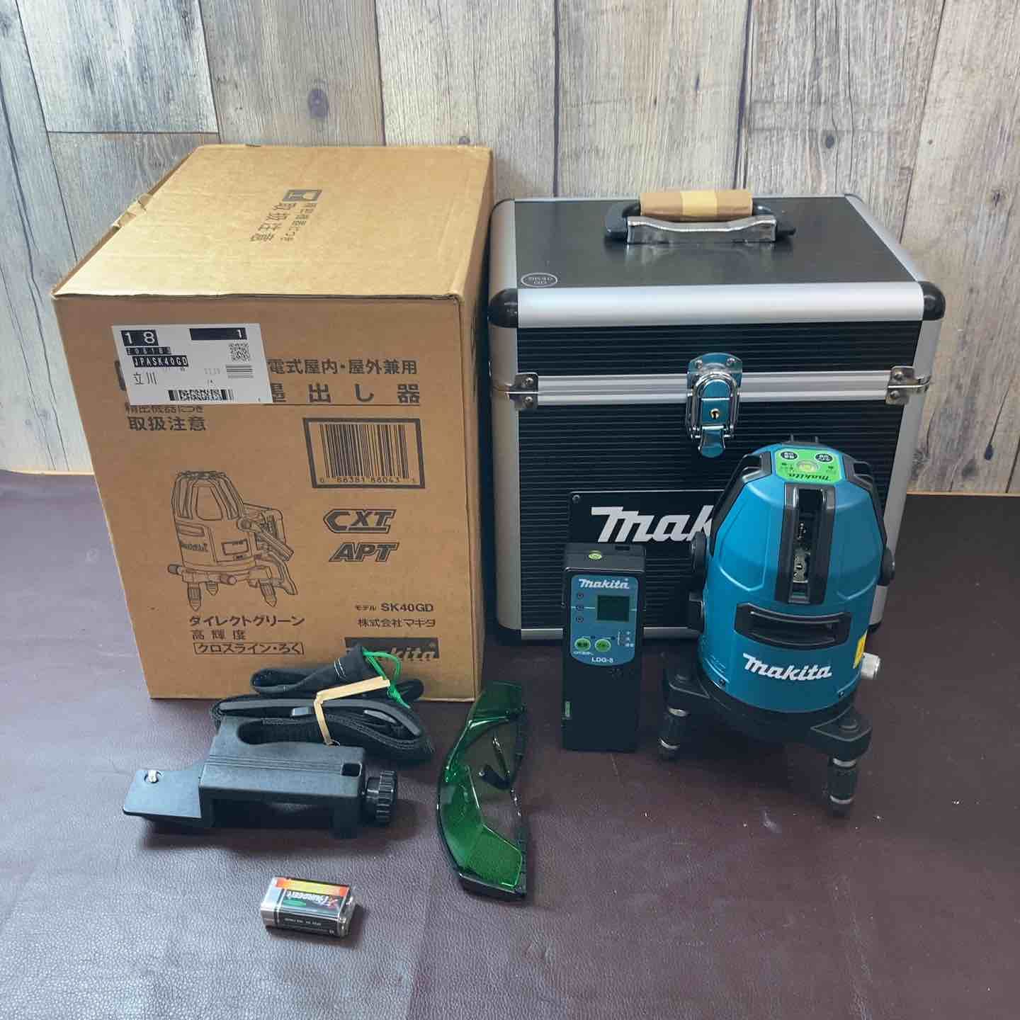 マキタ 18V3Ah2個 充電器 新品未使用セット! 新品未使用 マキタ 18V3Ah2個 充電器 新品未使用セット! 新品未使用