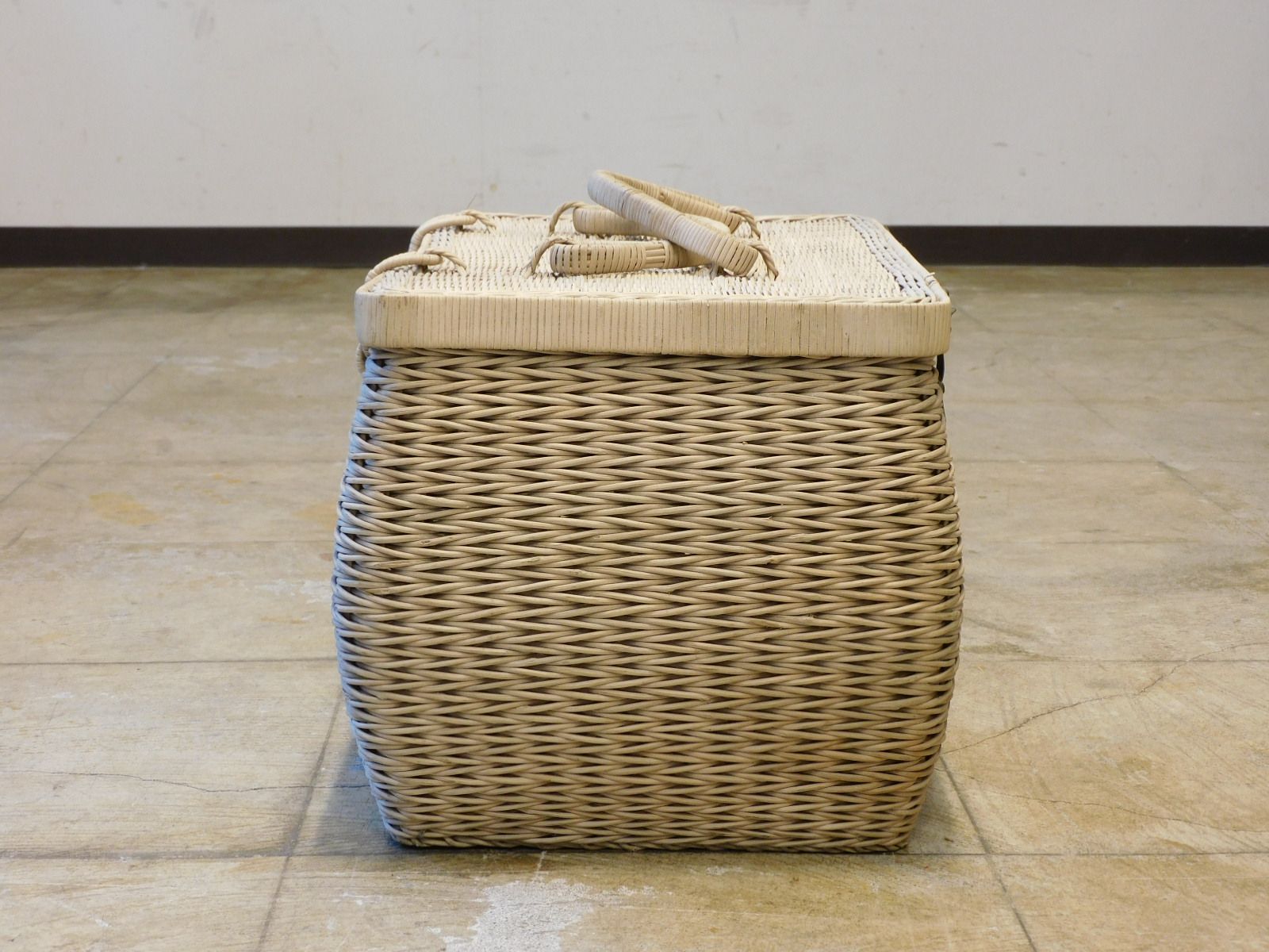 ふるい籐編みバスケット HK-a-05628 籠バッグ 煎茶籠 提藍 ラタン かごバッグ NEXPOTALLINN_EU