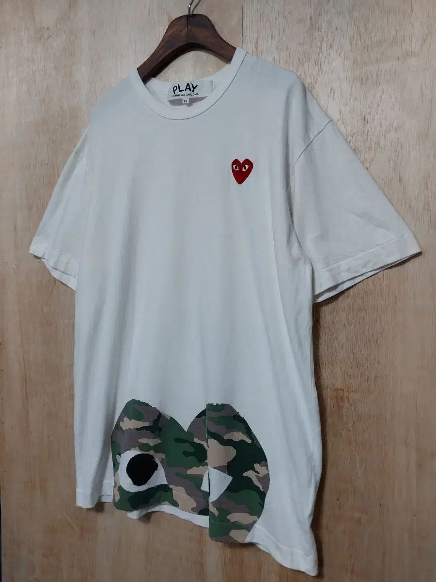 XXSPLAY COMME DES GARÇONS カモフラージュハートTシャツ 国内発送♥COMME des GARCONS Play 迷彩 ハートTシャツ (COMME des