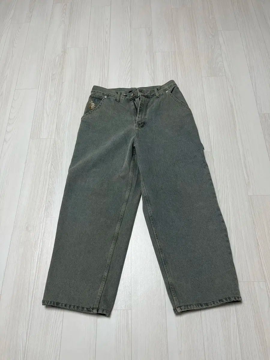 WKNDRS(ウィークエンダーズ) ワークパンツ オリーブ 出品