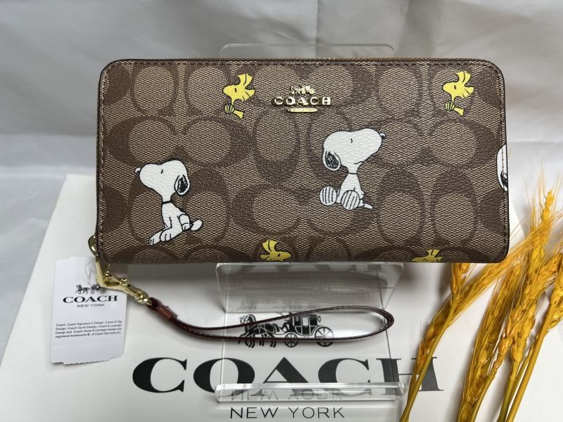 コーチCOACH 長財布 財布 ラウンドジップ シグネチャー スヌーピー