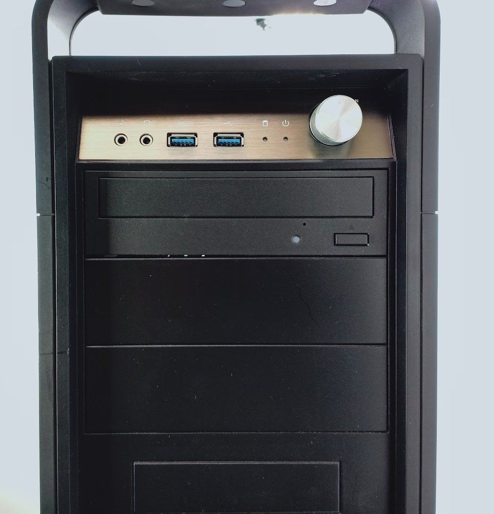 Windows11 GTX搭載 8世代i7 大容量ゲーミングタワーPC DAIV-DGZ520 Core i7-8700 3.2GHz|16GB|SSD 240GB 3TB|DVDマルチ|GTX750