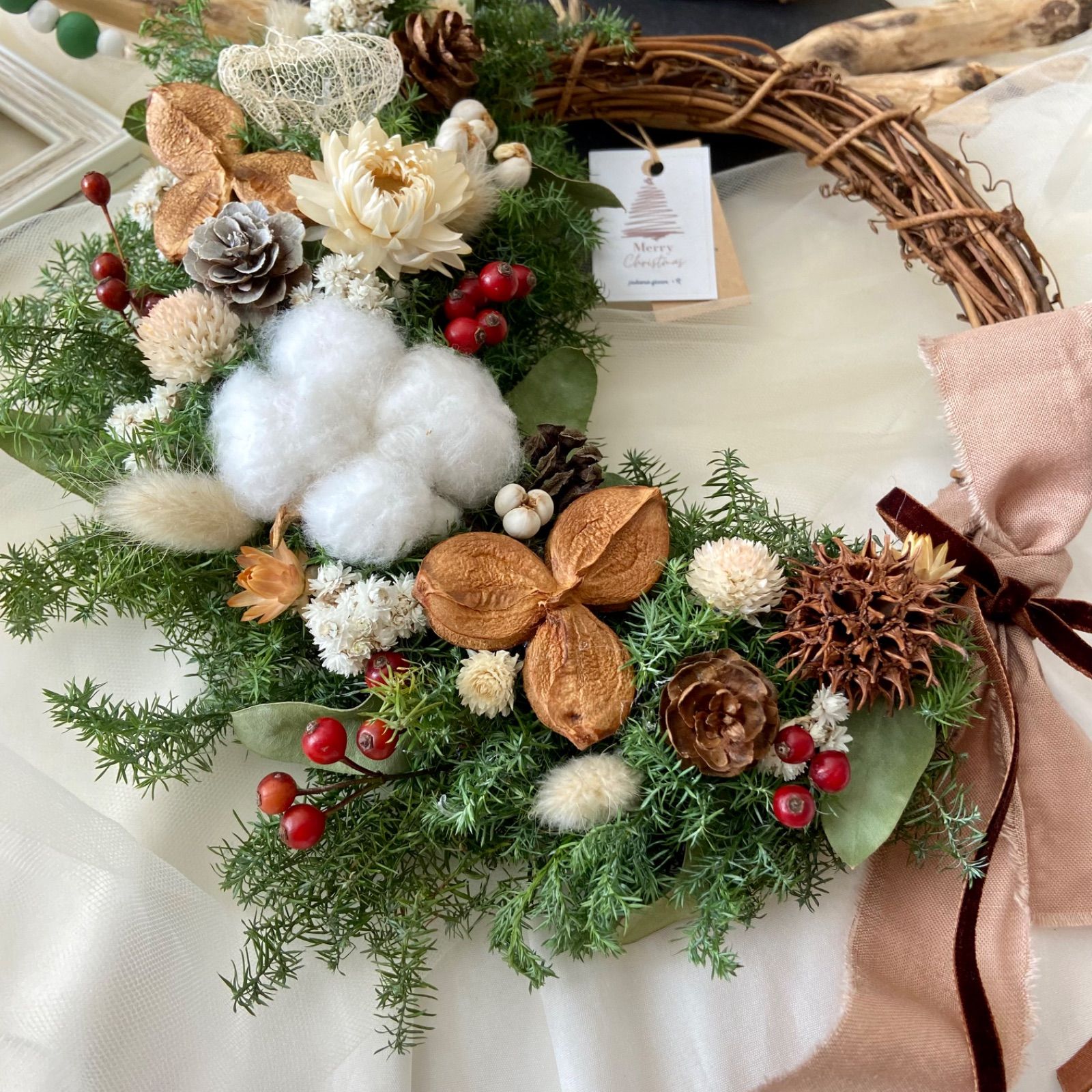 フレッシュクリスマスリース 野薔薇 惜しい