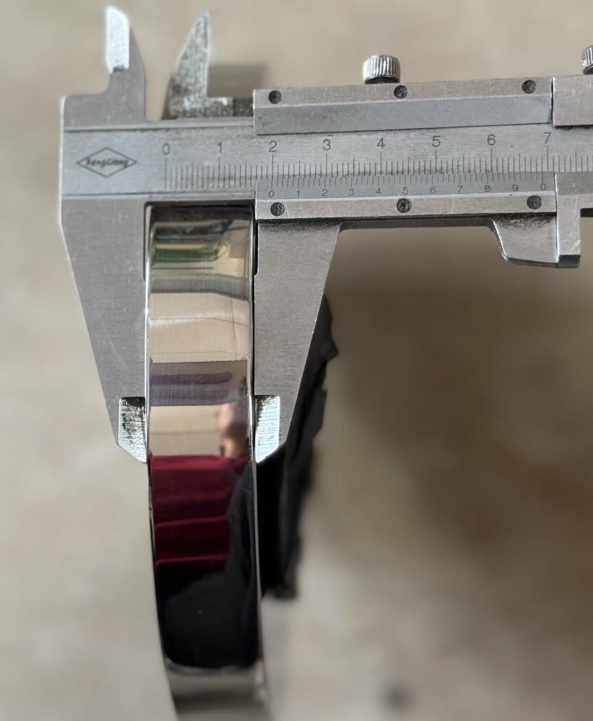 鏡面ステンレス