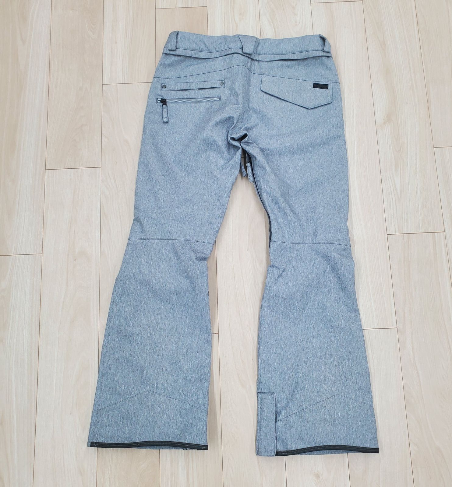 VOLCOM ボルコム スノーボード パンツ レディース グレー グレイ 無地L VOLCOM ボルコム スノーボード パンツ レディース グレー グレイ 無地L