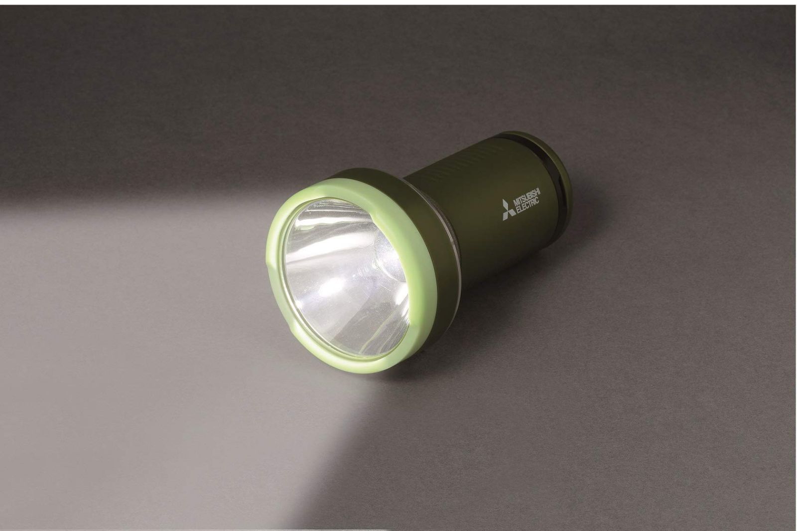 新着商品】LEDランタンライト 懐中電灯 三菱電機 防滴型IPX4 グリーン