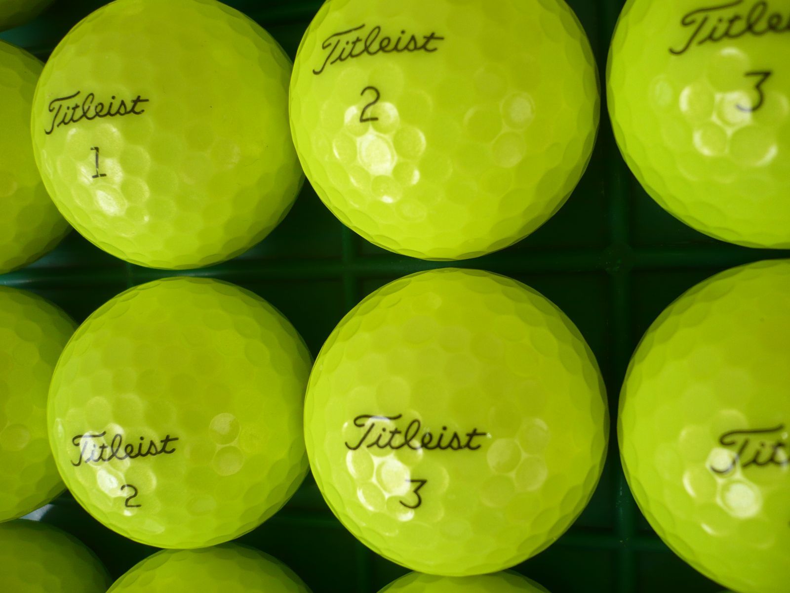 タイトリストAVX イエロー 22年モデル 24個 タイトリストAVX イエロー