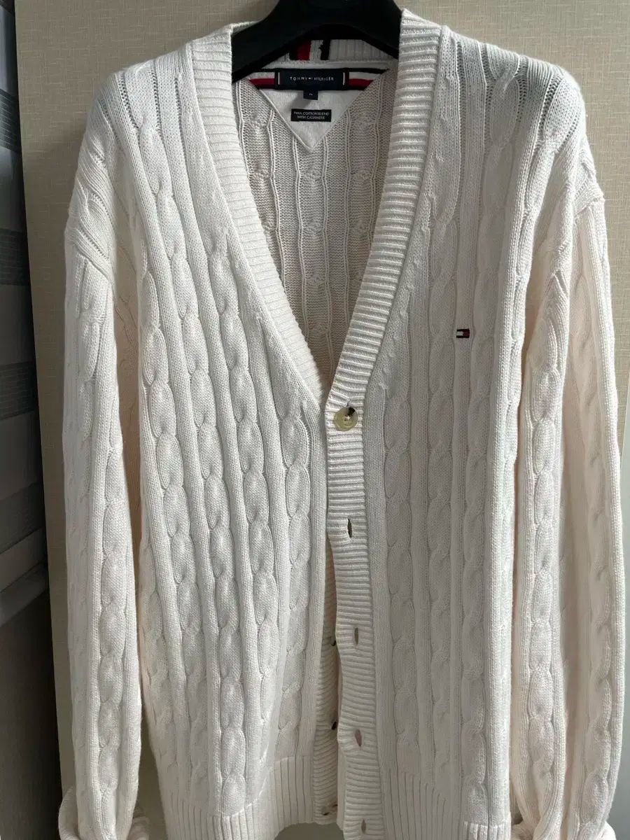 トミーヒルフィガー カーディガン アイボリー