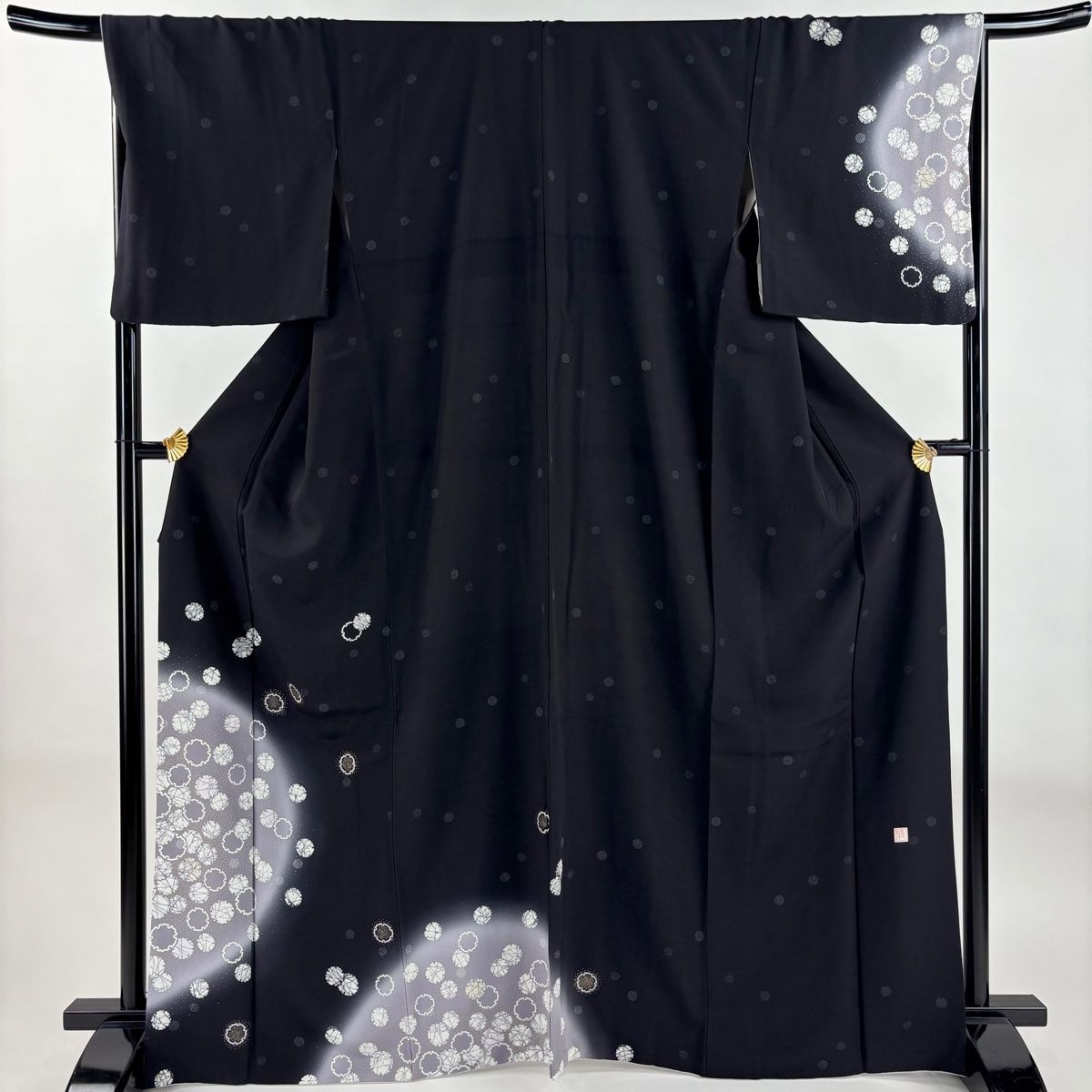 付下げ 身丈166.5cm 裄丈68cm L 袷 落款 雪輪 金彩 ぼかし 黒 正絹 名品