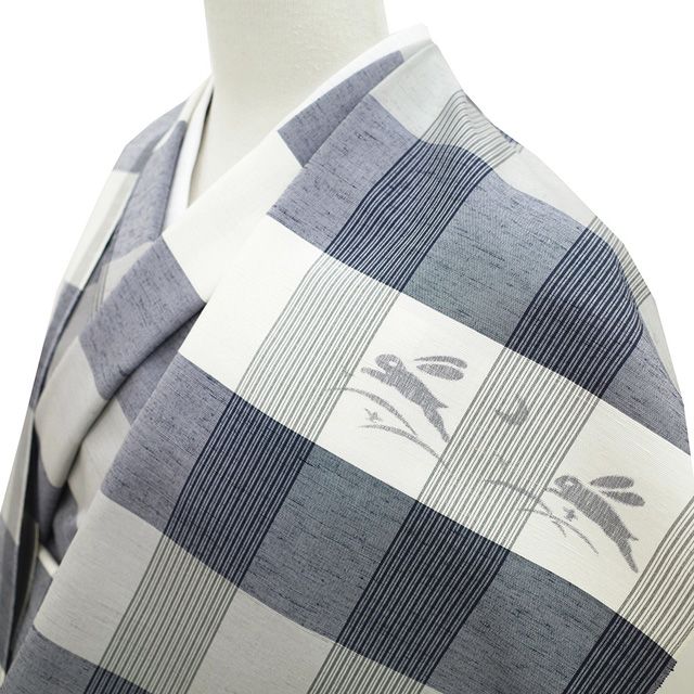 新古品】 紬 着物 正絹 着尺 反物 十日町 紺 白 グレー 格子 うさぎ 兎