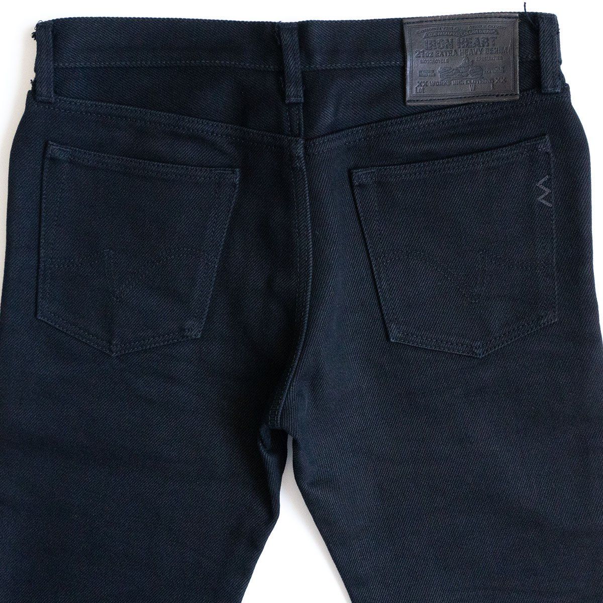 美品】IRON HEART【9555Z 黒鎧 極厚 21oz スーパースリム
