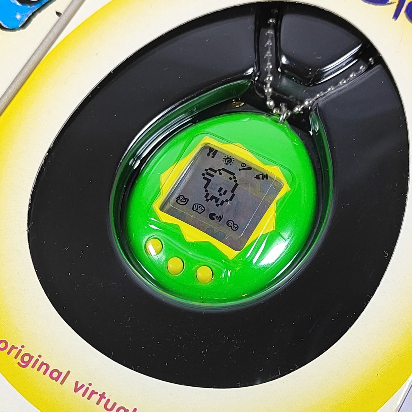 ☆【新品未開封】 海外版 TAMAGOTCHI たまごっち (グリーン・枠