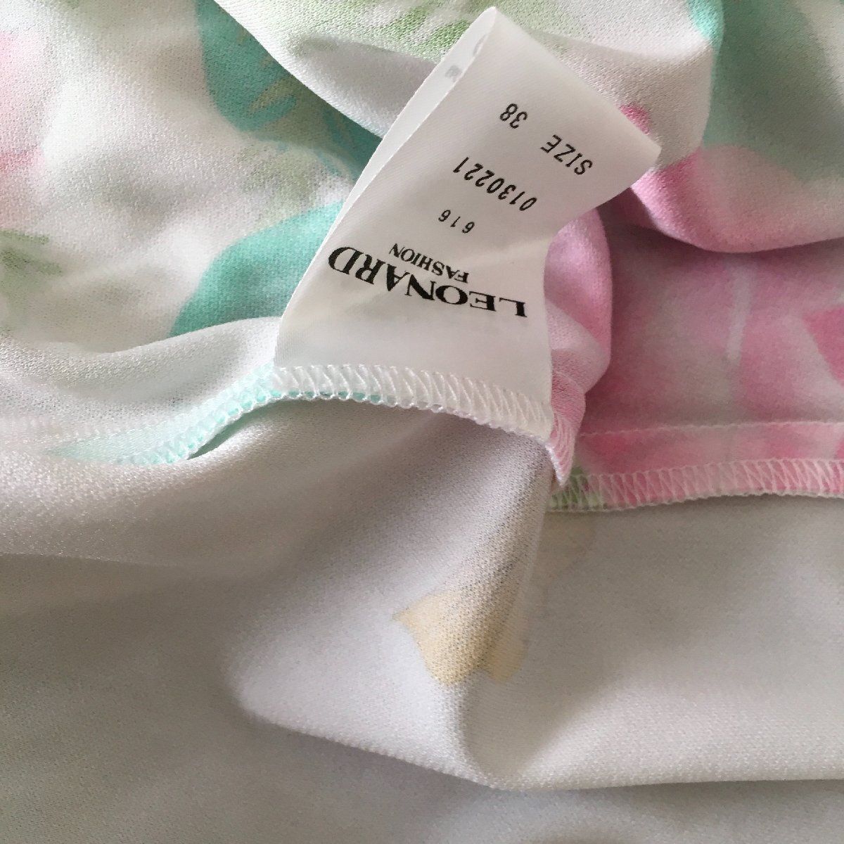 美品 LEONARD レオナール カンカン素材 ワンピース38 0130221 - メルカリ