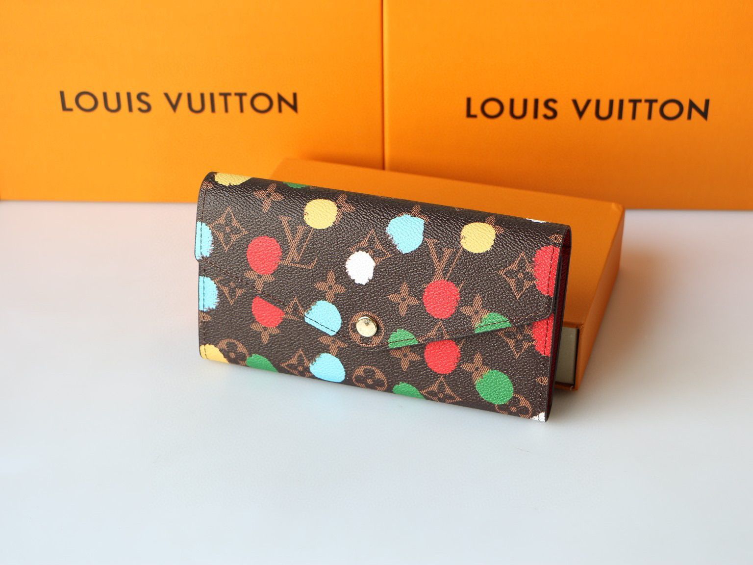 ◆ルイヴィトン☆LOUIS VUITTON   長財布☆草間弥生さん◆未使用  財布  男女兼用