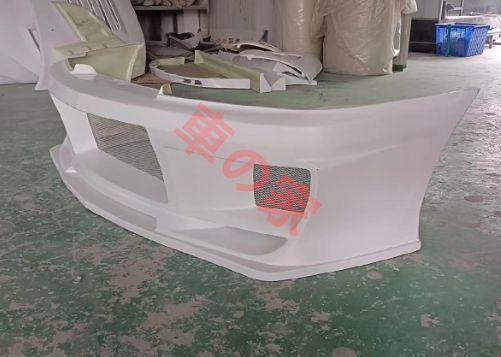 フロントバンパー