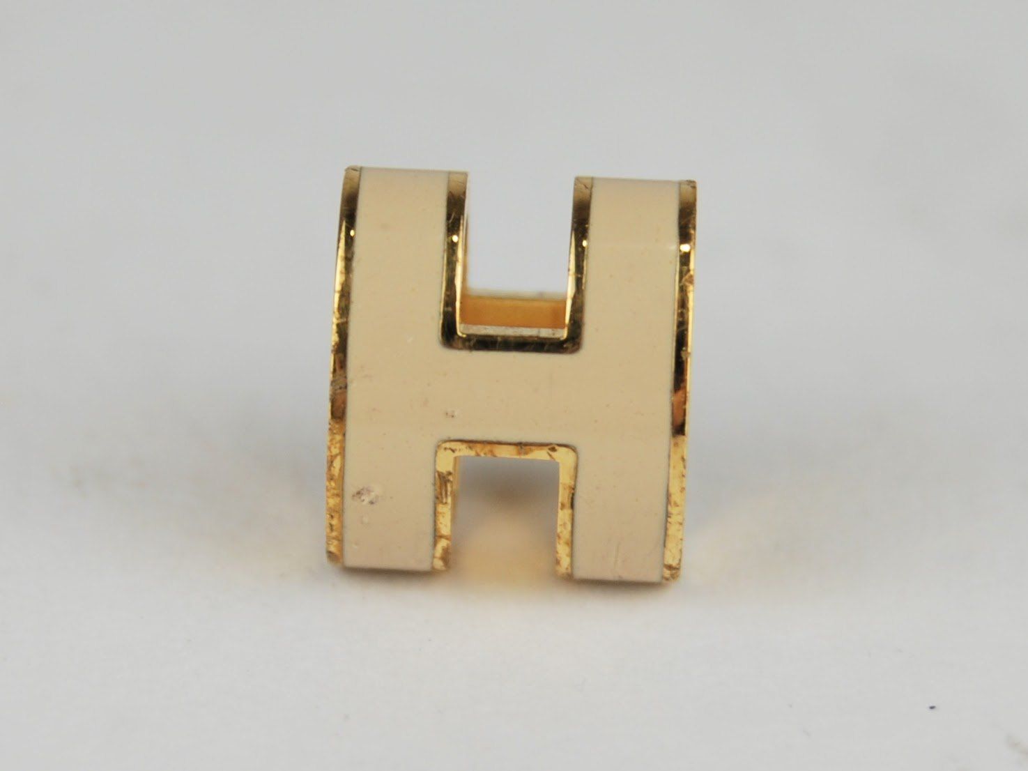 USED/C訳あり】HERMESエルメス ポップアッシュ ピアス 片方 - メルカリ