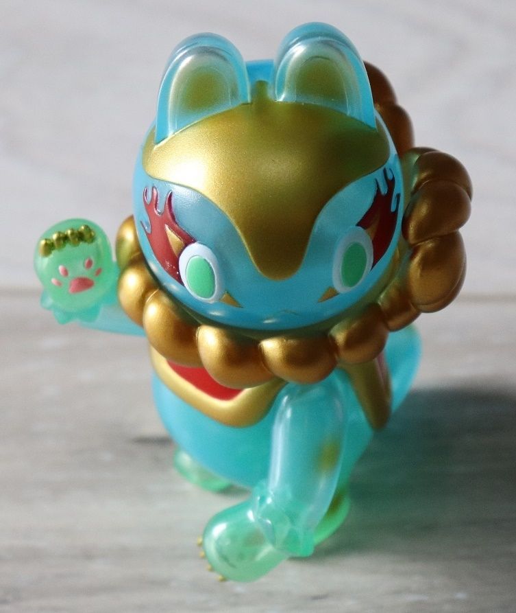 新品郷土玩具怪獣イヌハリゴン スケルトン イラストサイン入り ソフビ 照紗 新品郷土玩具怪獣イヌハリゴン スケルトン イラストサイン入り