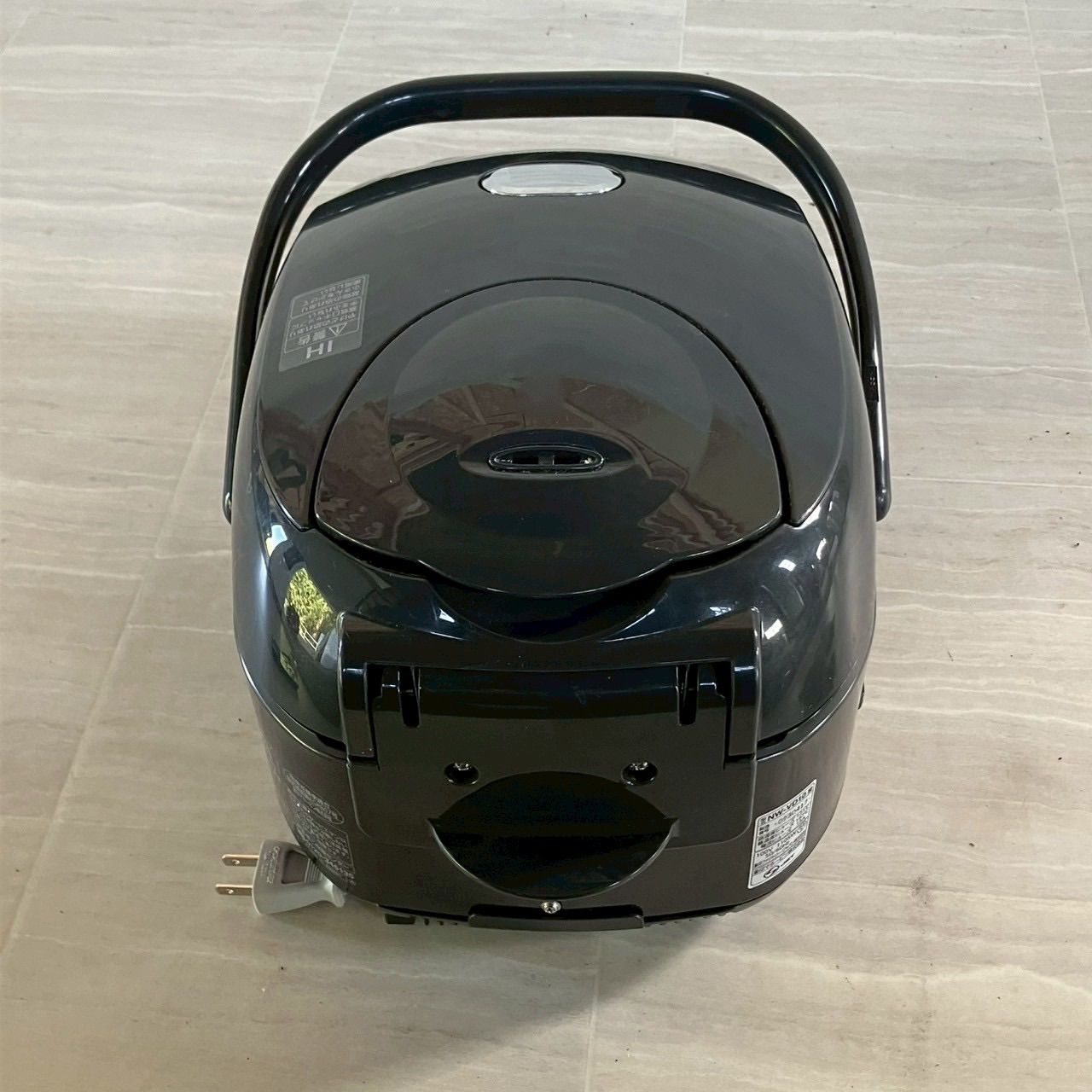 象印 IH炊飯ジャー NW-VM10 ZOJIRUSHI 23年製 炊き込み め炊き 炊飯器