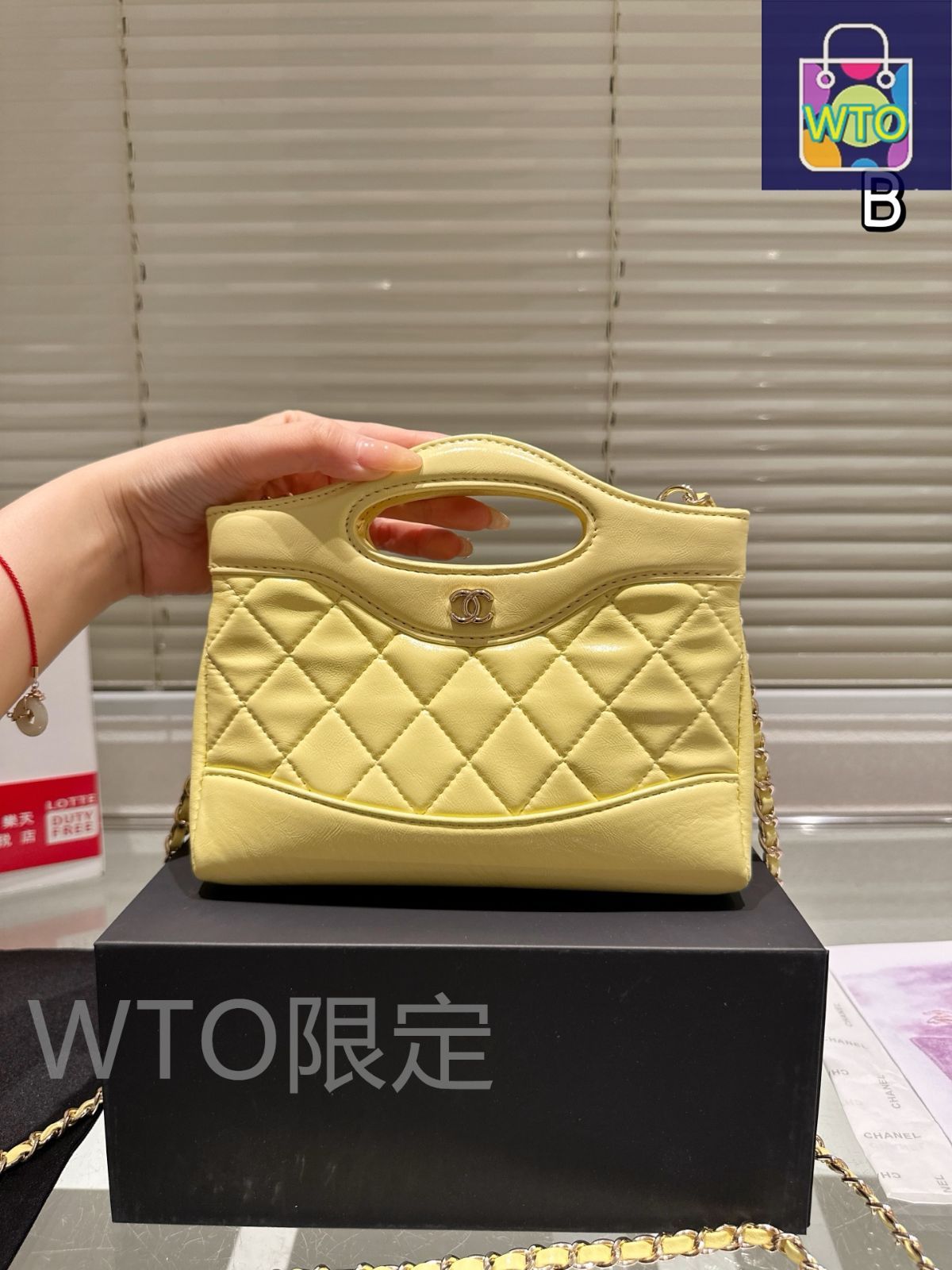 24A 新作【CHANEL】安心国内発送★イエロー バニティバッグ CHANEL - CHANEL(シャネル) バニティバッグ レディース