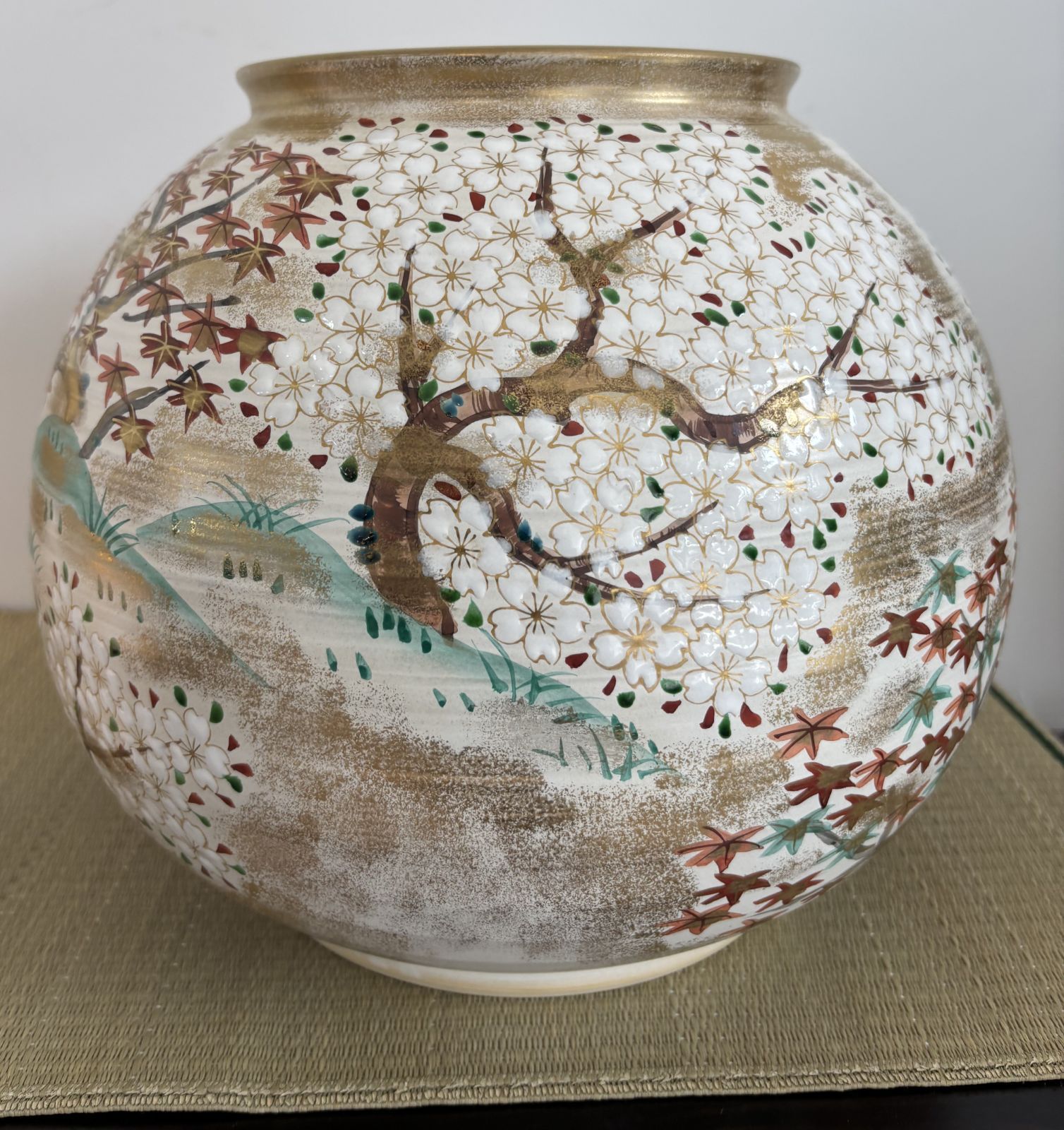 未使用極美品 雲楽窯 3代目斎藤雲楽作 飾り壺 「雲錦」 桜紅葉 秀吉