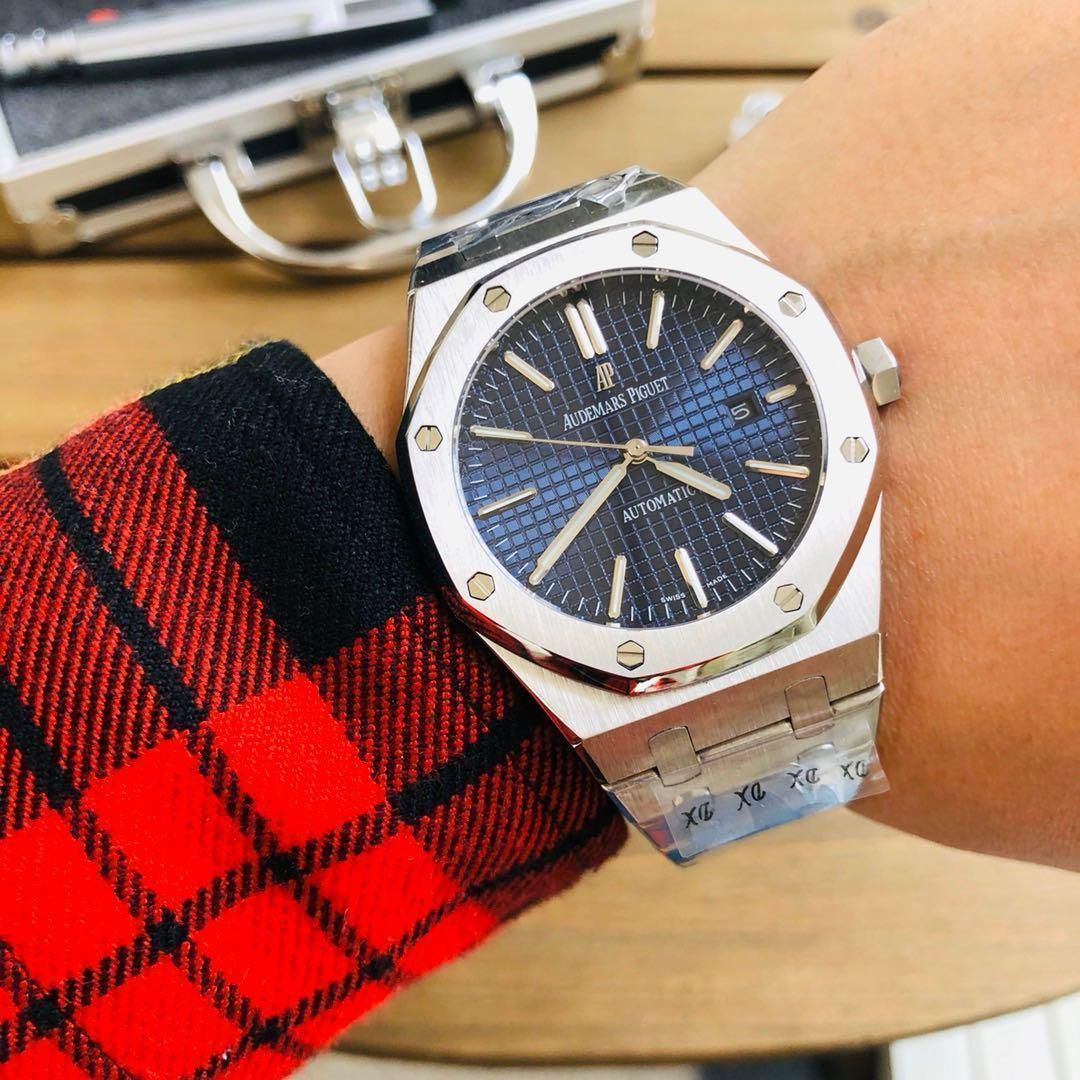 ロイヤルオーク自動巻き ロイヤルオーク 自動巻き.*i*.｜本日限定特価｜新品未使用