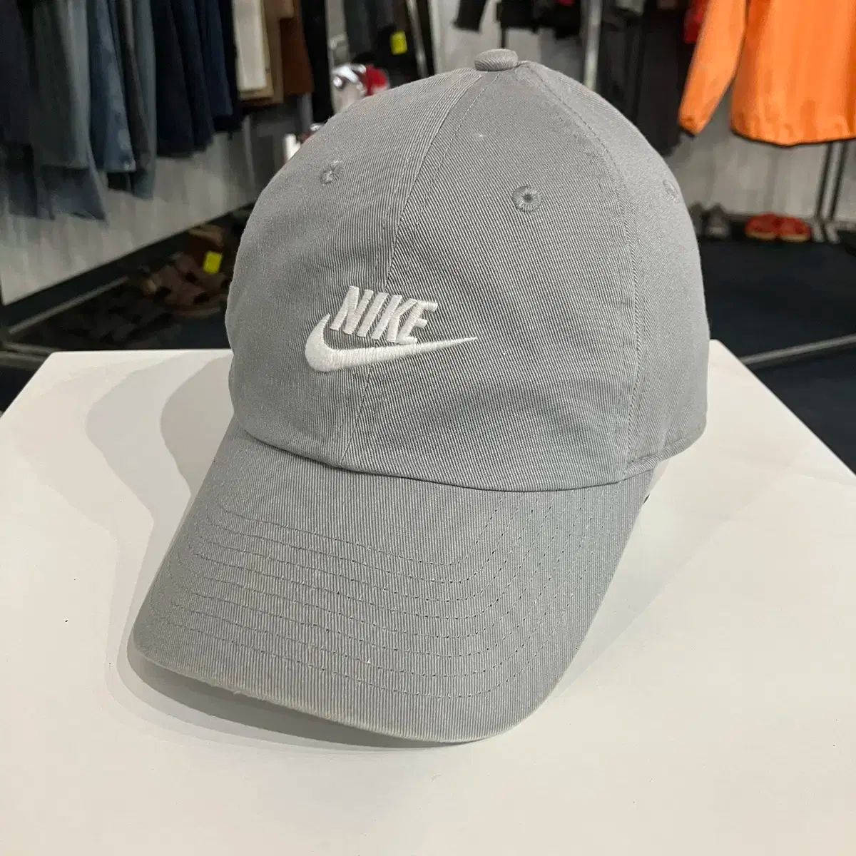 【雷市場（ポンジャン）商品韓国直送】NIKE(ナイキ) ヘリテイジ 86 ボールキャップ 帽子 グレー