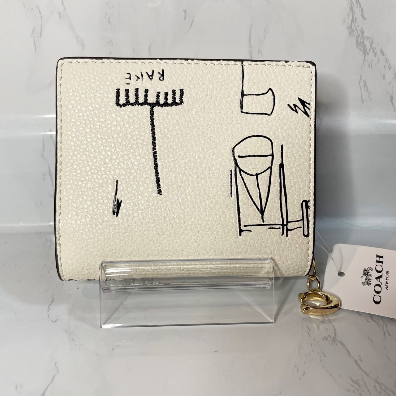 新品-未使用】COACH バスキア コラボ 二つ折り財布 アイボリー - Miki ...