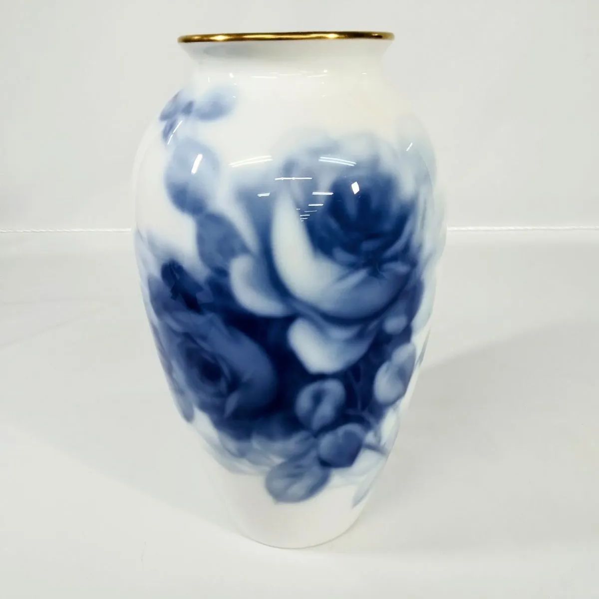 【美品】大倉陶園　ブルーローズ　金縁　花瓶　共箱 BLUE ROSE ブルーローズ 花瓶 (大) 大倉陶園 | Antique Nanae
