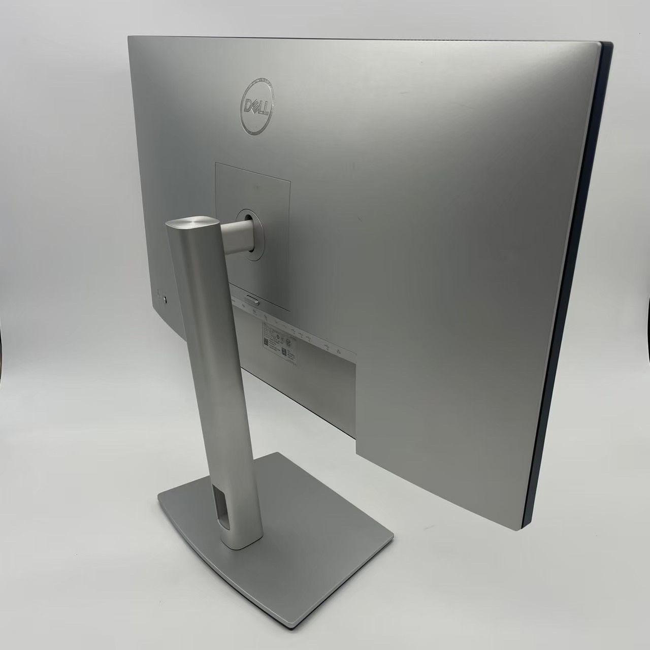 H№2169】Dell U2723QX 27インチ 4K ハブモニター - メルカリ