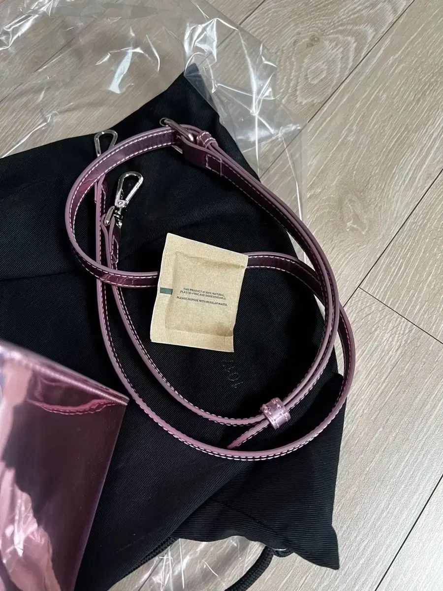 美品●バーバリー ダレスバッグ 裏地ノバチェック ホースロゴ レザー ブラック 美品○バーバリー ダレスバッグ 裏地ノバチェック ホースロゴ