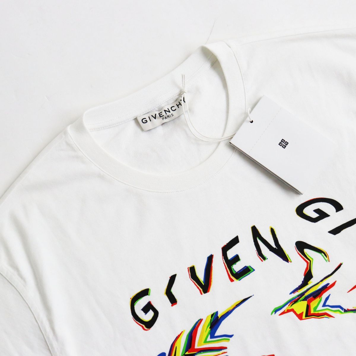 【超人気デザイン】ジバンシー☆センター刺繍ロゴ Tシャツ レインボー 入手困難 美品 GIVENCHY ジバンシー レインボーロゴ刺繍 Tシャツ ホワイト
