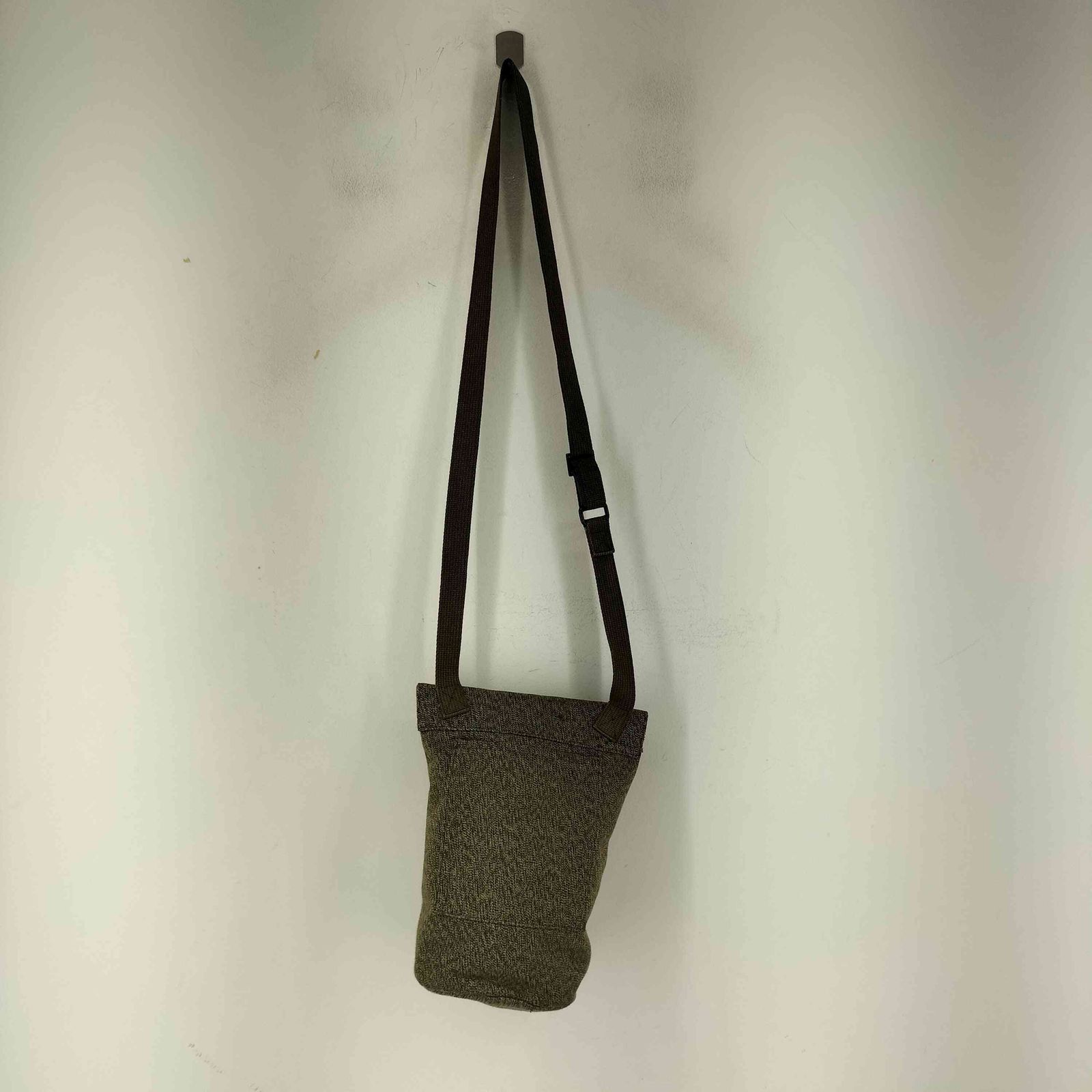 バッグ Nigel Cabourn-GUNNER SHOULDER BAG(BEIGE) 基準を満たすBAG》GUNNER SHOULDER BAG – ナイジェル・ケーボン