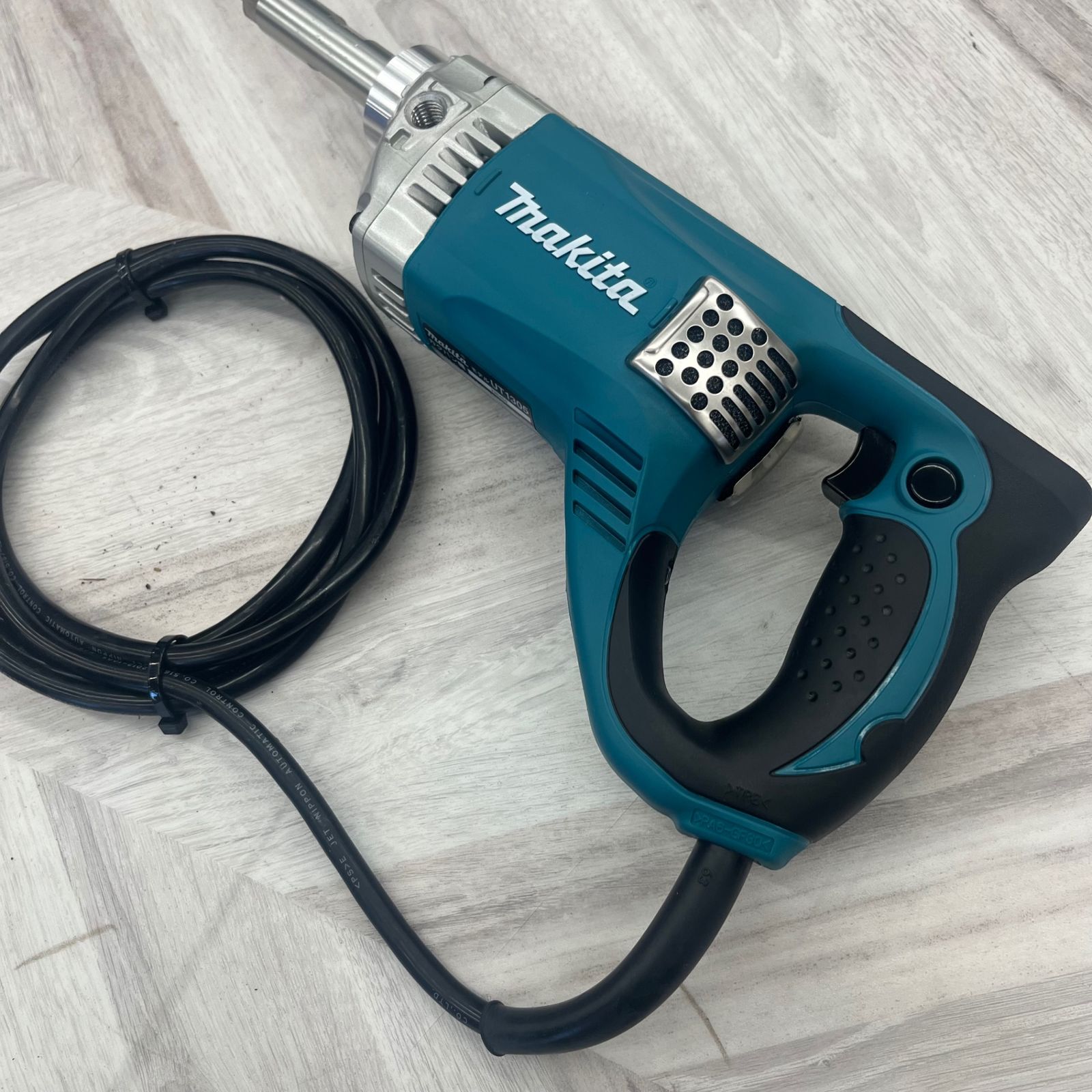 マキタ makita コンクリートかくはん機 UT1305 越谷店