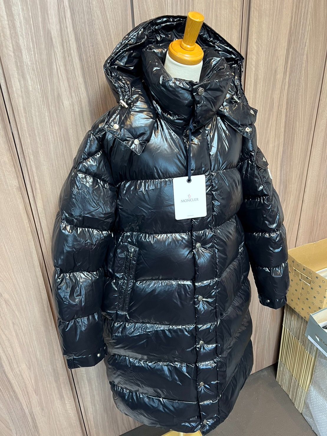 ☆新品未使用タグ付き☆MONCLER HANOVERIAN ダウンジャケット 在庫