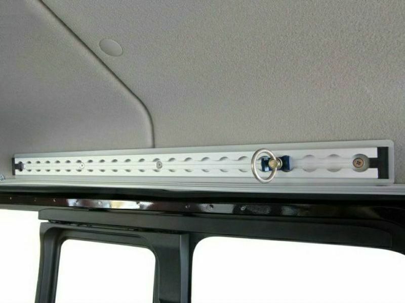 キャラバン（NV350） GRAND・プレミアムGX ESハイマウントフック ESハイマウントフック：日産 NV350キャラバン【製品紹介】｜トランポ