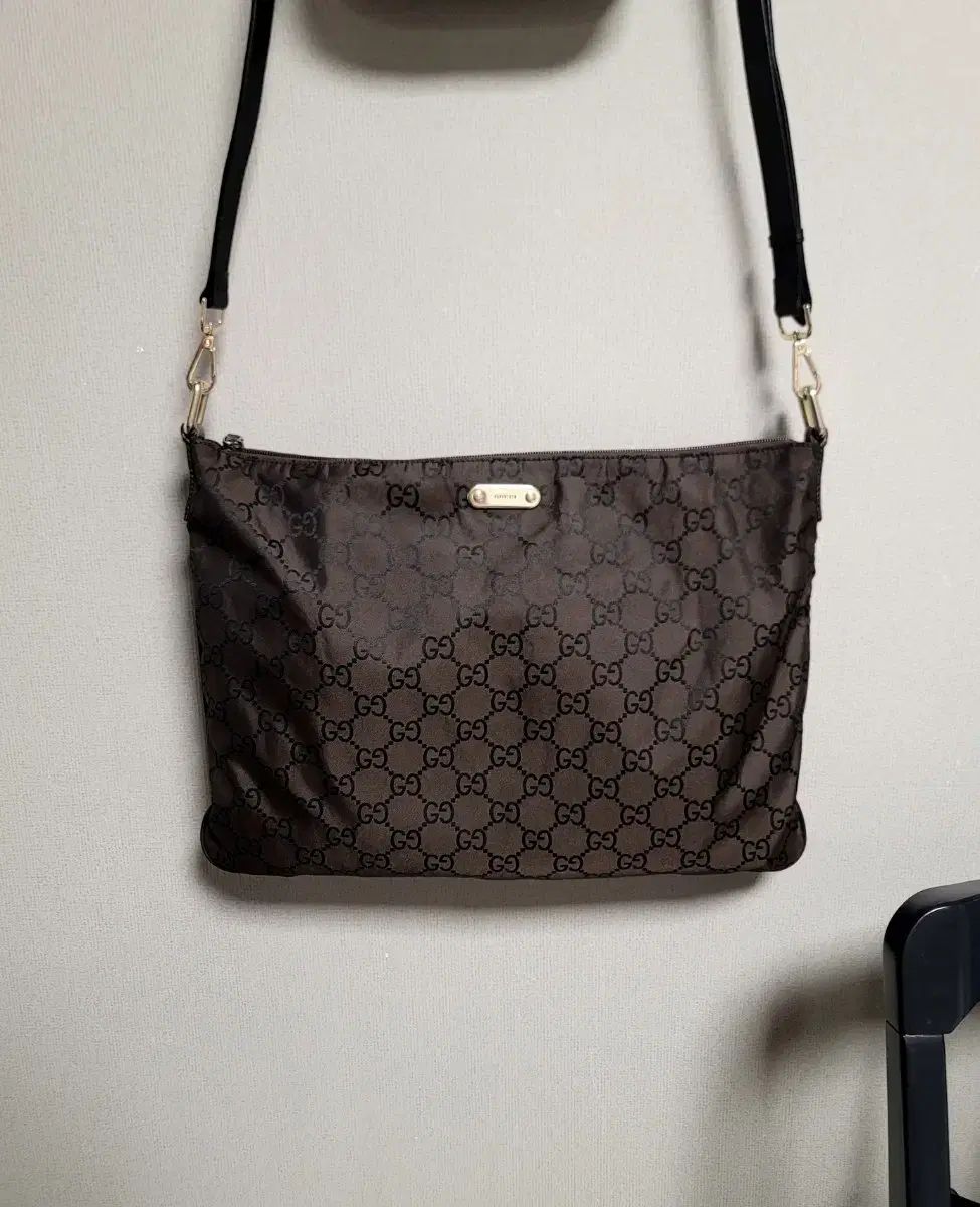 GUCCI グッチ バッグ クロスバッグ リュック リュックサック ゴヤール FENDI フェンディ Chanel シャネル PRADA プラダ Louis Vuitton ルイヴィトン Celine セリーヌ