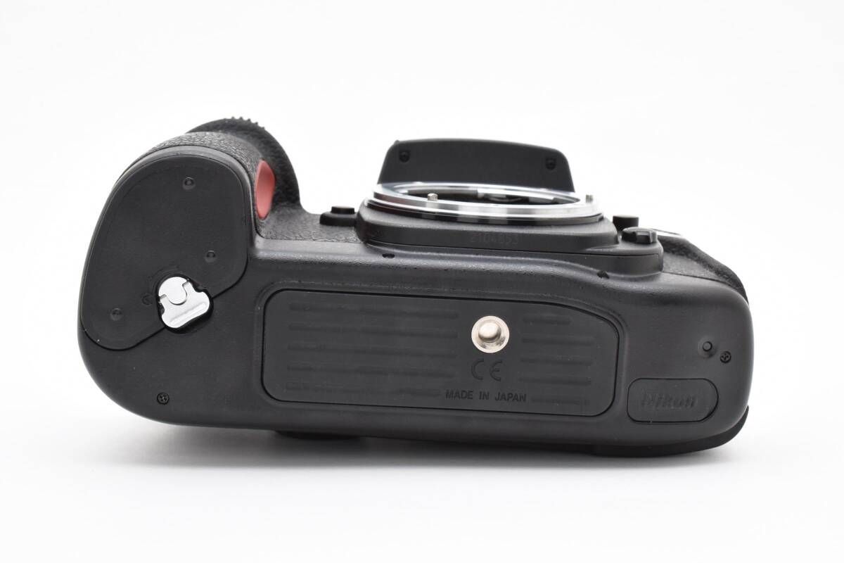★ じん様 Nikon ニコン F100 ボディ フィルムカメラ 極上品！ Nikon ニコン F100 ボディ フィルムカメラ