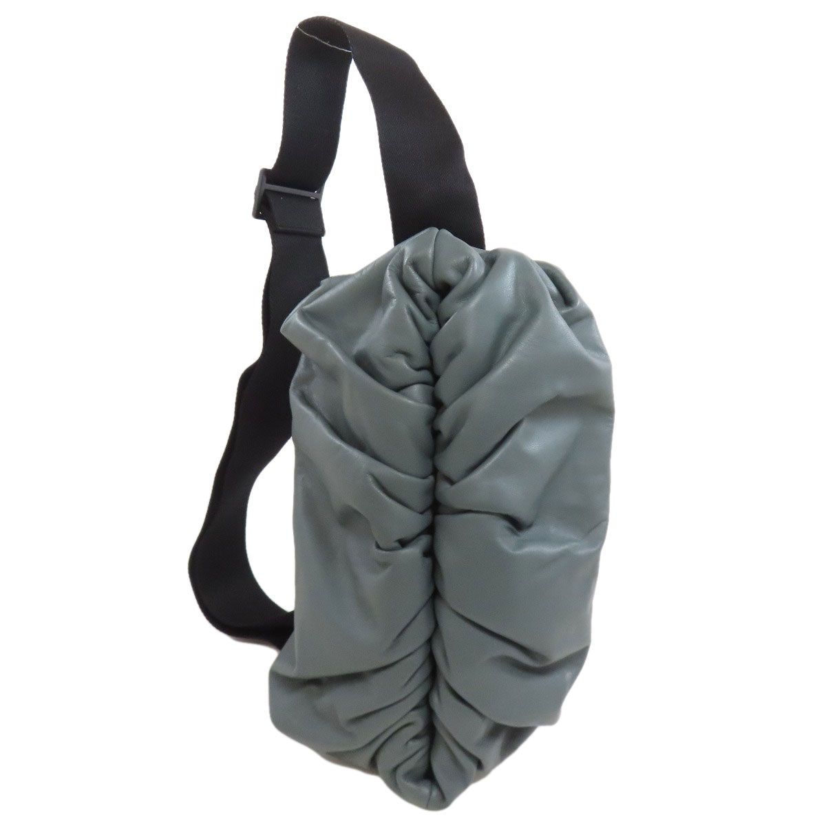 BOTTEGA VENETA ボッテガヴェネタ 629857 シンプルデザイン ボディバッグ カーフ レディース