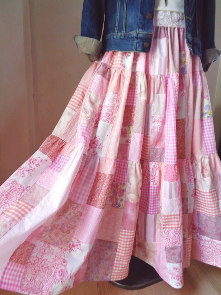 Y様ご予約品♥絵画なパッチワーク♥pink♥超ボリューム♥ティアード 