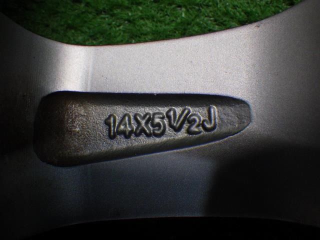 4穴