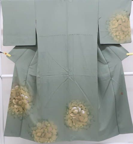 【着物】 付下げ 花文 金彩 作家物 落款入り 身丈約147.5cm 裄丈約66.5cm 25z05-2640 一輝堂】【着物】 付下げ 花文 金彩 作家物 落款入り 身丈約147.5cm 裄