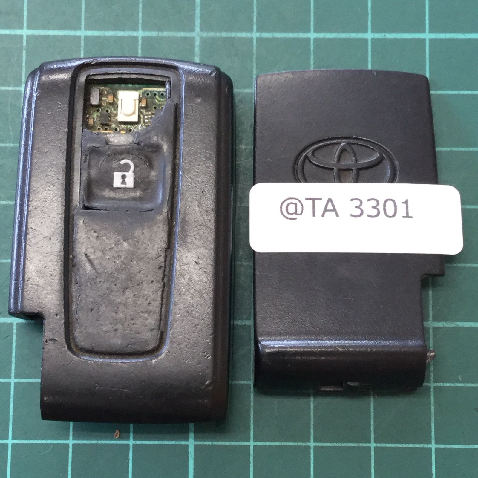 TA3301トヨタ純正 A刻印 NHW20 プリウス QNC20 bB QNC30 パッソ L575A 