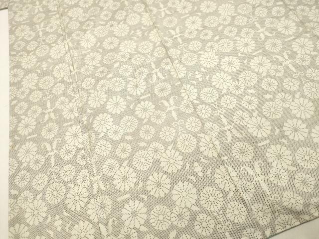 平和屋着物○本場大島紬 白大島 7マルキ 伊勢豊彦作 舞花文 証紙付き  