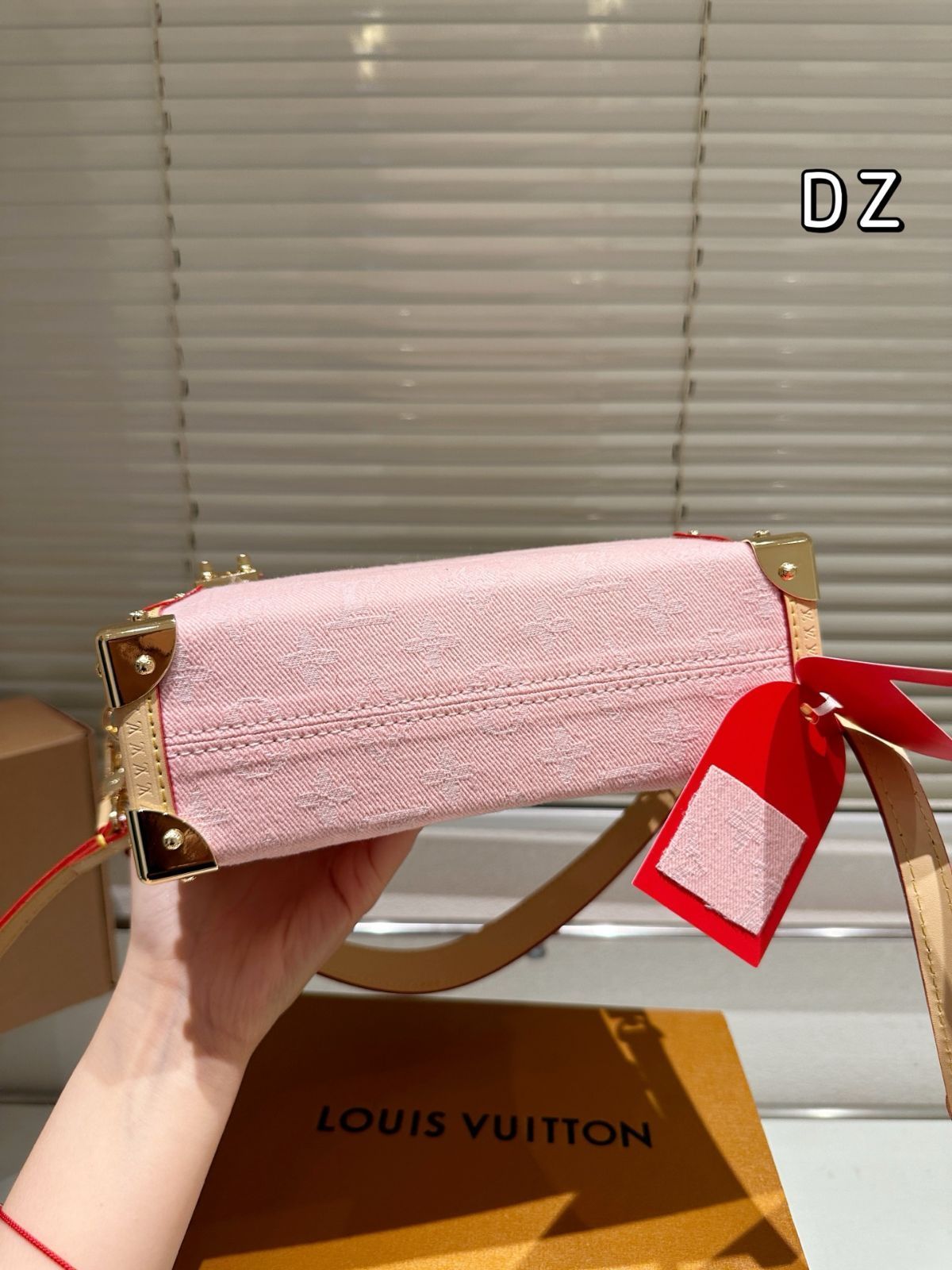 ルイヴィトン トランク 大型　LOUIS VUITTON ルイ・ヴィトン」のトランク【スタイルを作る名品辞典 vol.7