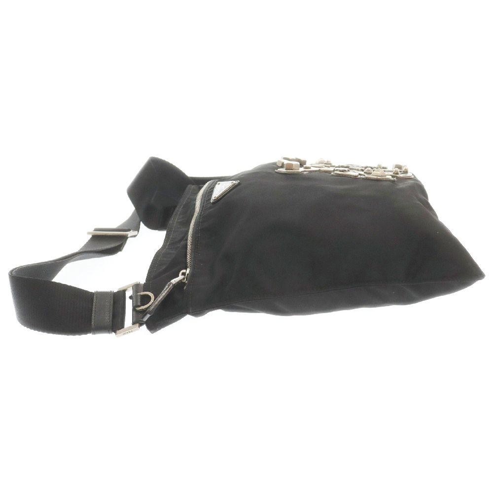 PRADA (プラダ) 三角プレート付き スカル ショルダーバッグ ブラック  